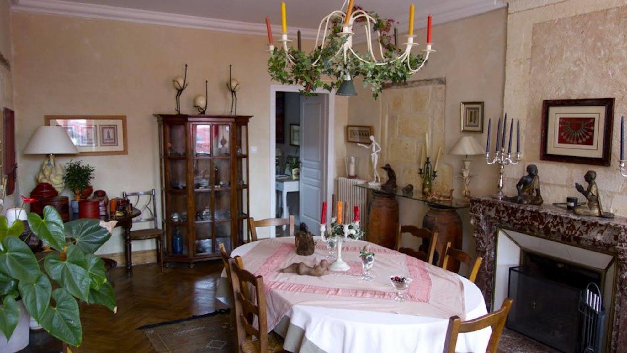Domaine Des Deux Cedres Bed and Breakfast Gauriac Eksteriør billede